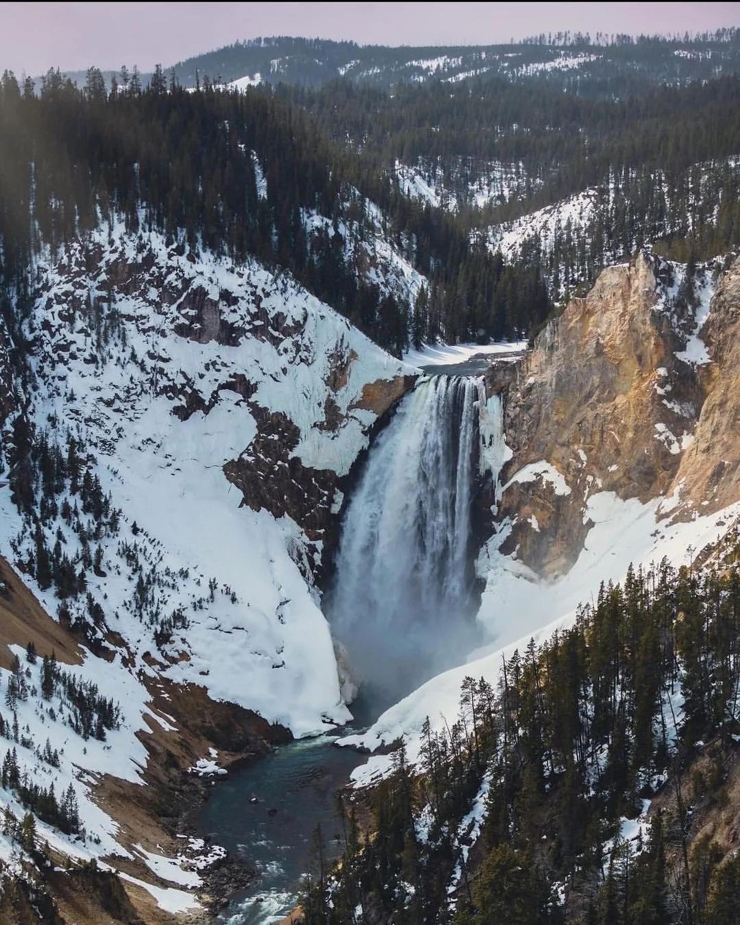 5-Day Round Trip from Salt Lake City to Yellowstone National Park VIP Small Group Tour