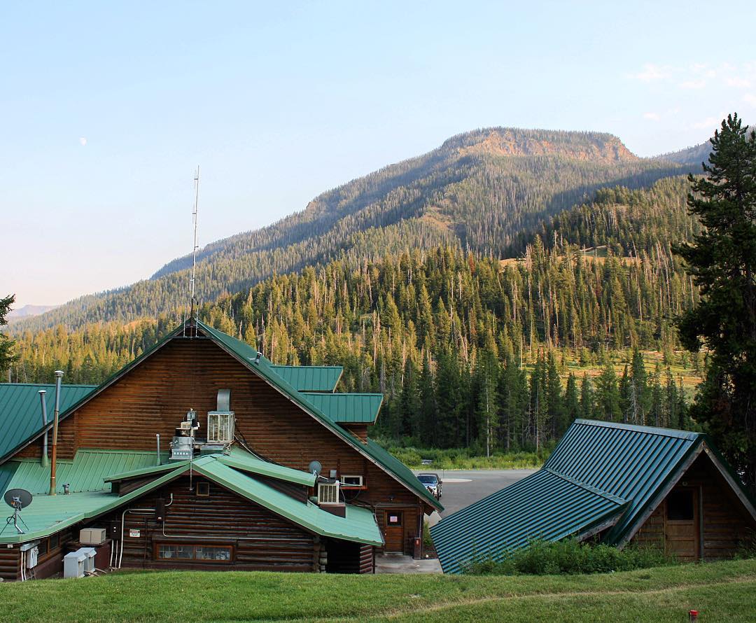 5-Day Round Trip from Salt Lake City to Yellowstone National Park VIP Small Group Tour