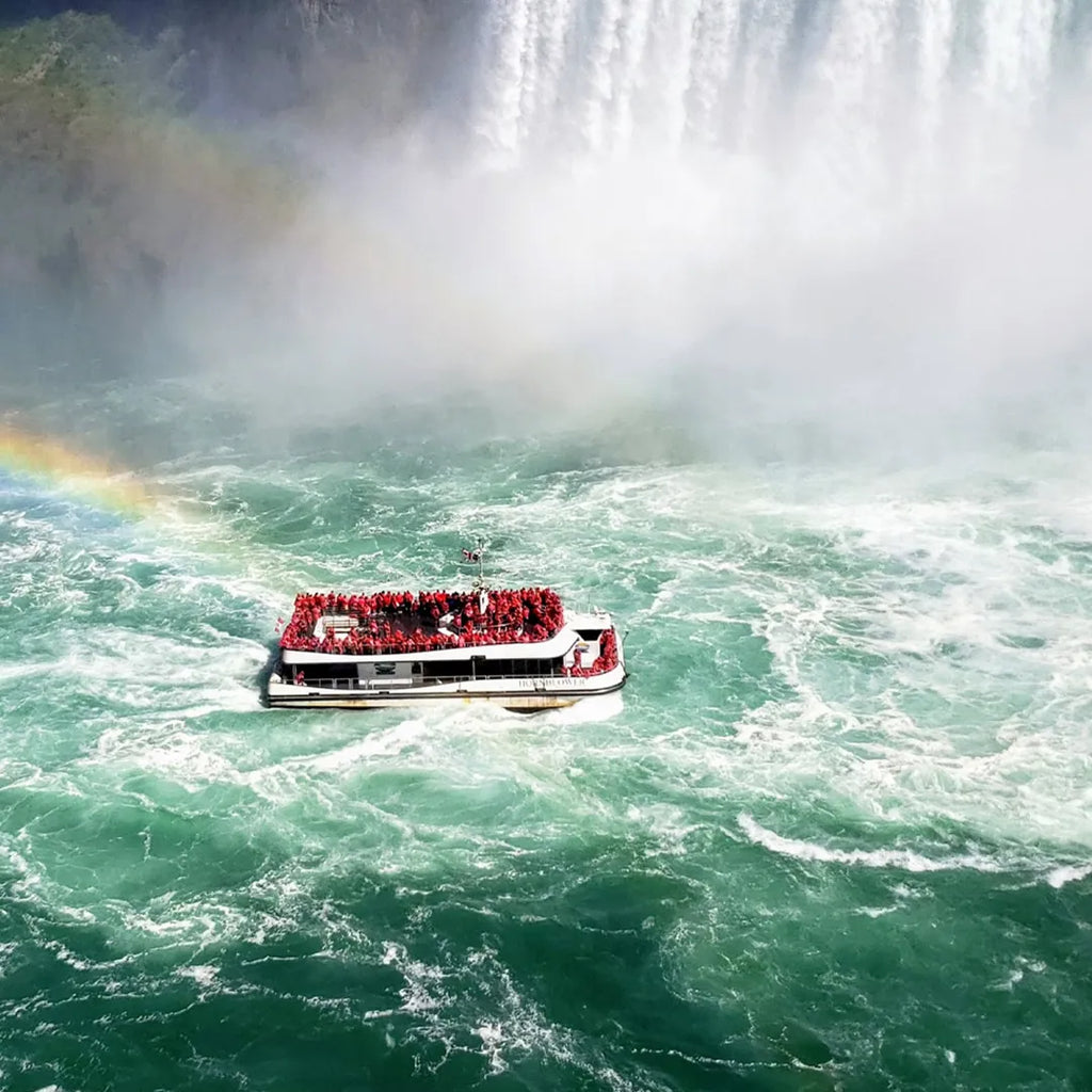 2-Day Nature & Culture Tour: Niagara Falls, Watkins Glen & Corning