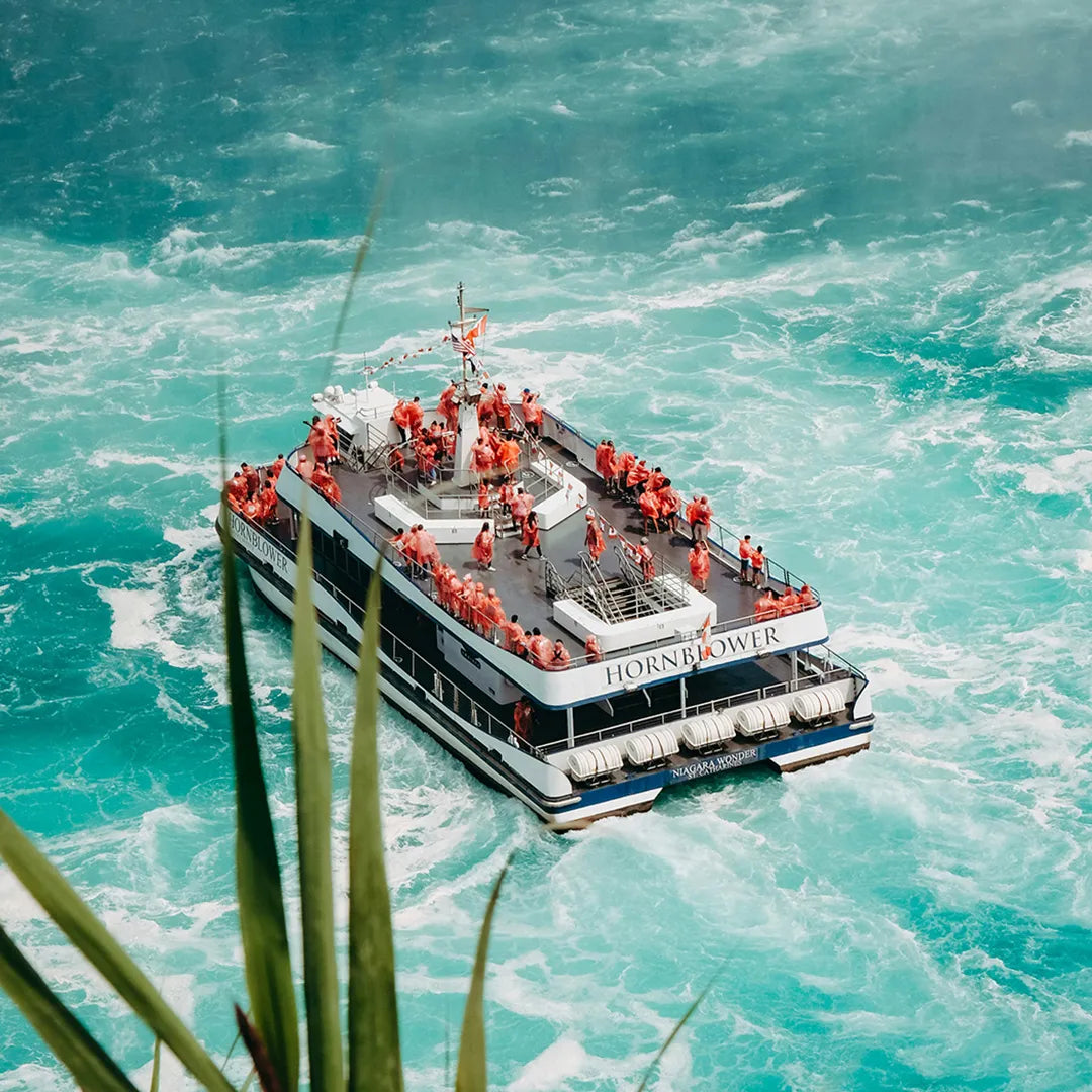 2-Day Nature & Culture Tour: Niagara Falls, Watkins Glen & Corning