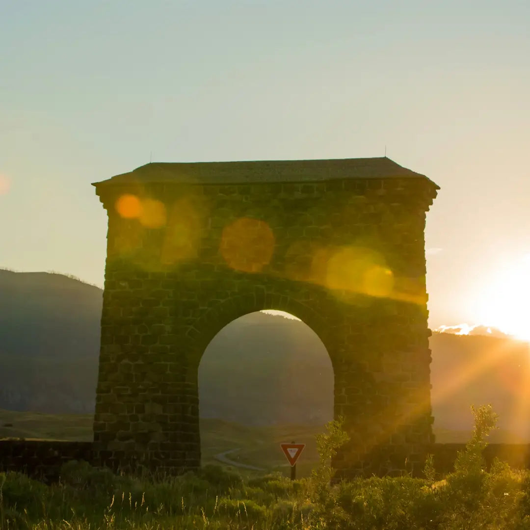 3-Day Bozeman Round Trip | 12-Person VIP Small Group | Yellowstone In-Depth Tour