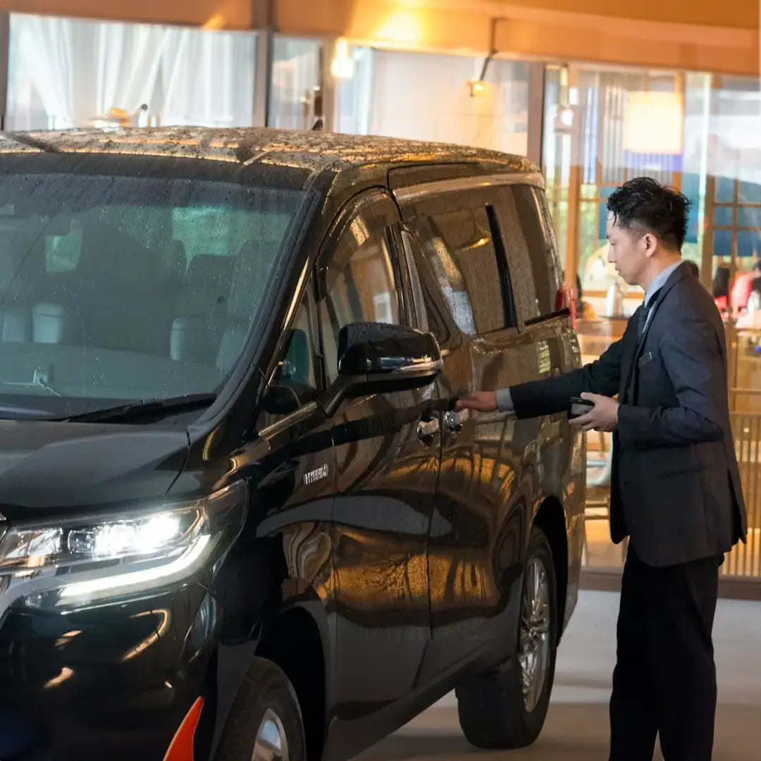 Luxury Japan Winter Tours – Snow, Hot Springs & Cultural Experiences