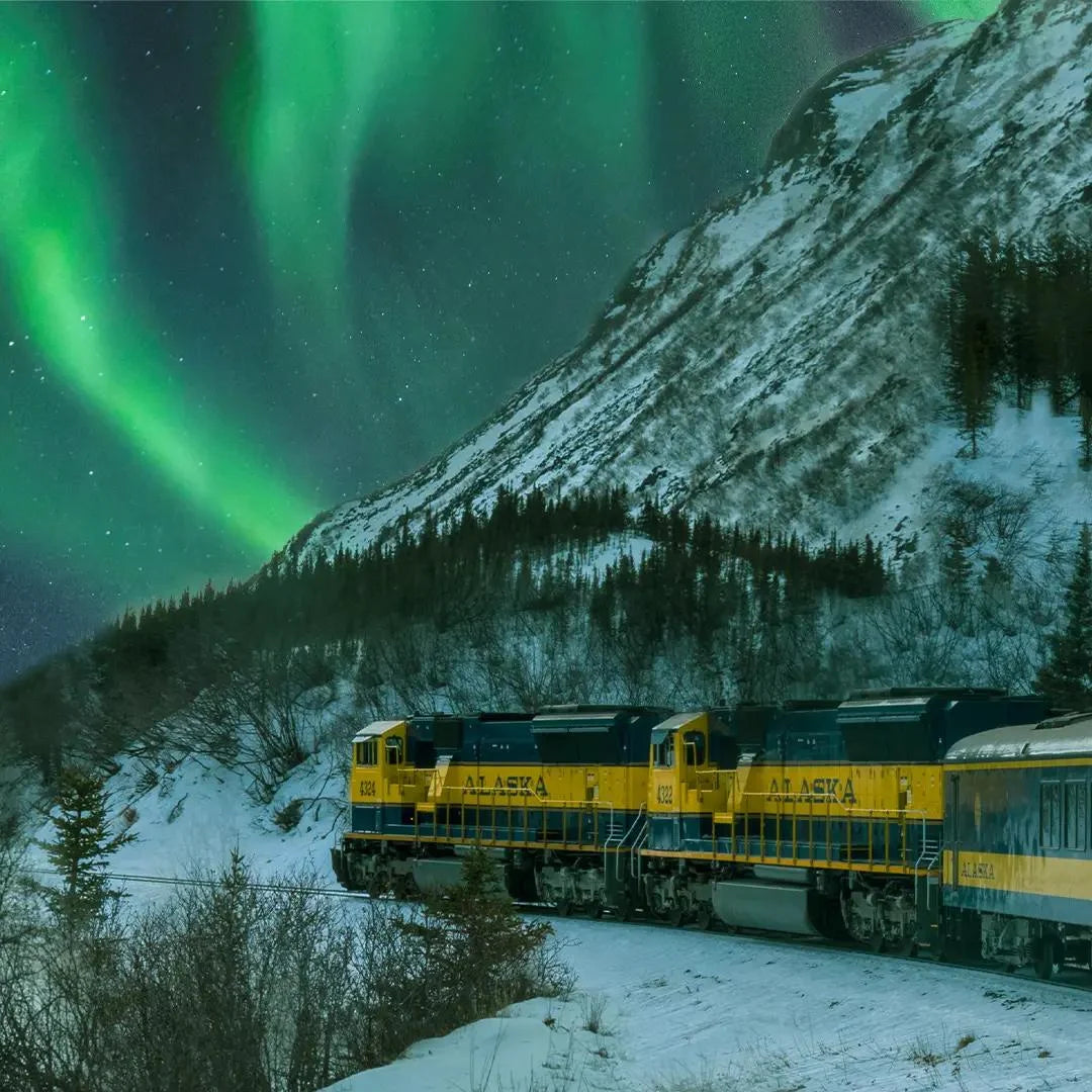 7-Day Alaska Aurora Chasing — Aurora Train, Arctic Adventure, Dog Sledding & More