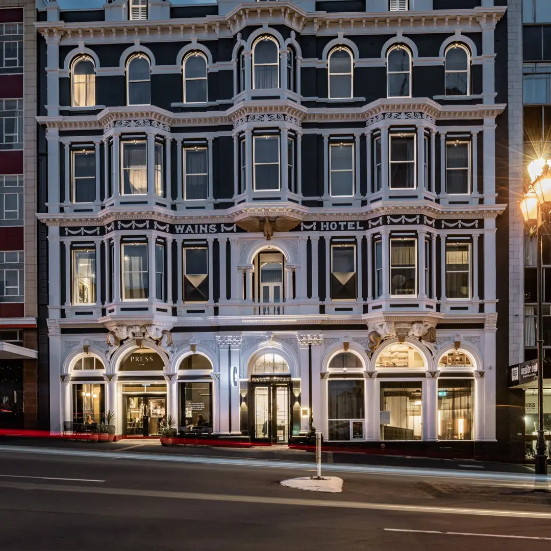 Ultimate NewZealand Land & SeaLuxury Journey