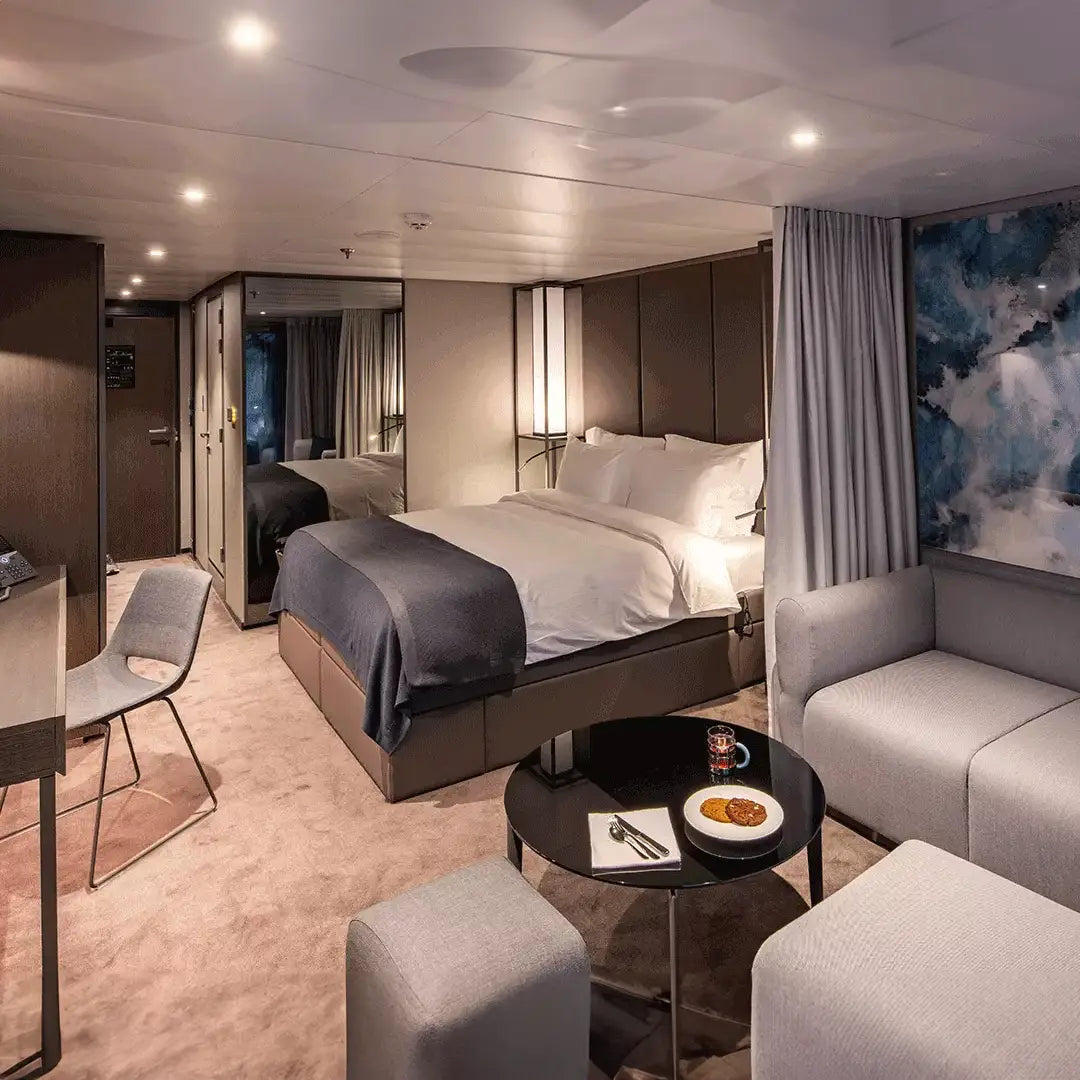 Ultimate NewZealand Land & SeaLuxury Journey